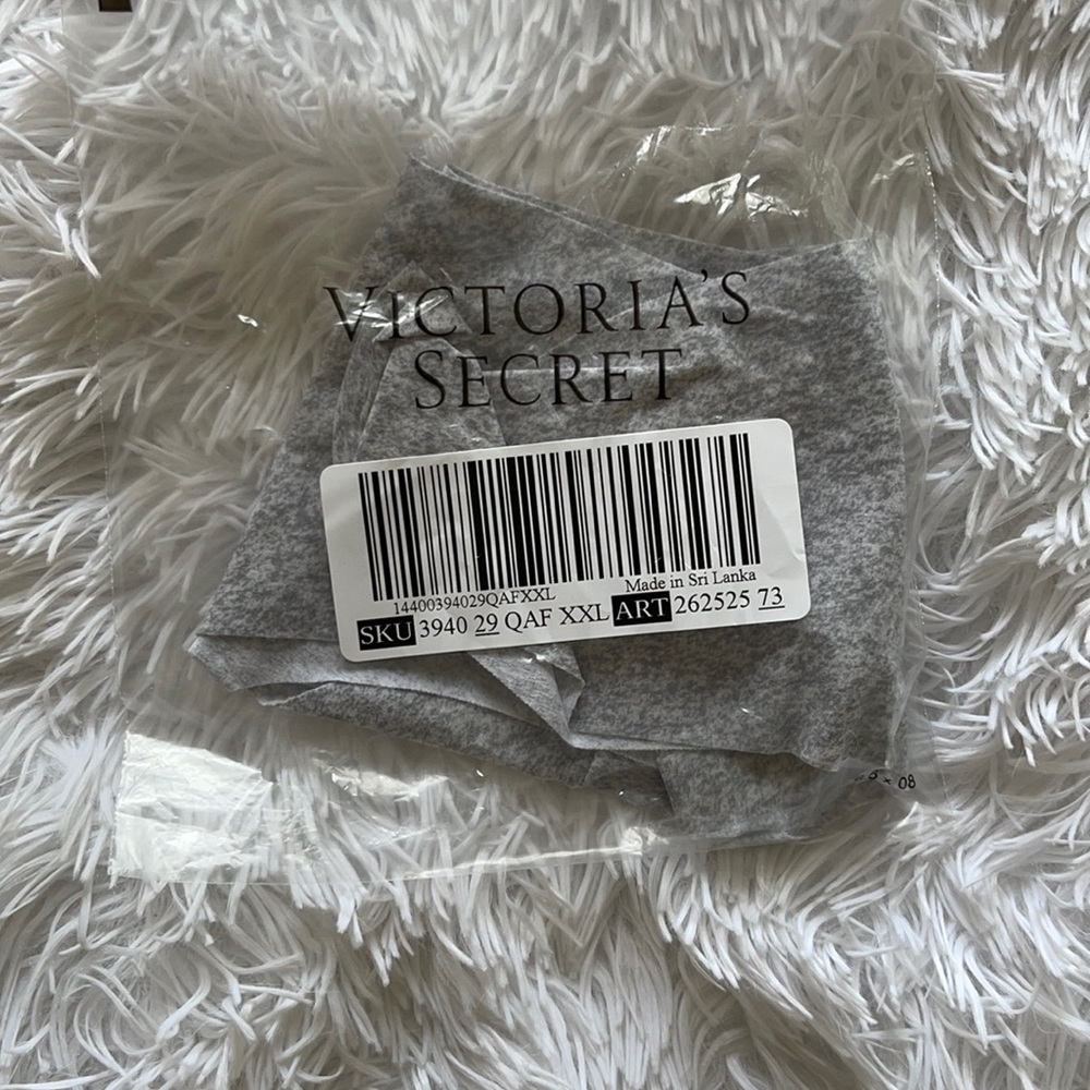 victoria’s secret pink underwear